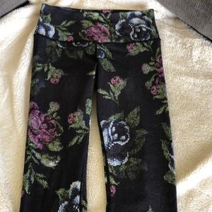 Lululemon workout pants